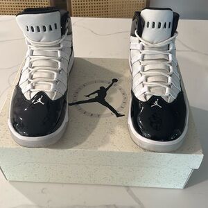 Jordan Max Aura- patient black and white AUTHENTIC